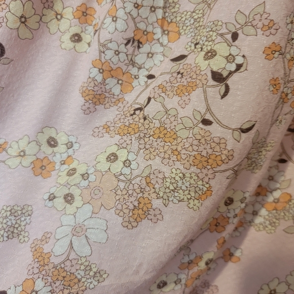 Floral Bell Sleeves Top - Picture 5 of 5